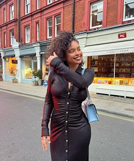 Paola Locatelli トップモデル 画像