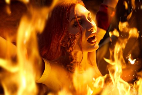 Vixena Siren 素敵なポルノスター ギャラリー