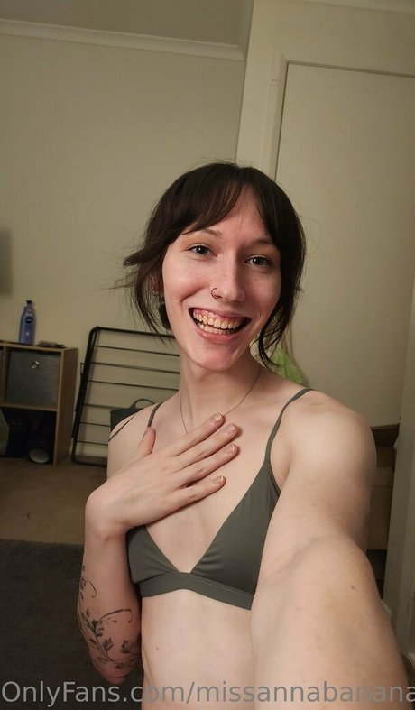 missannabanana24 アダルトモデル 写真