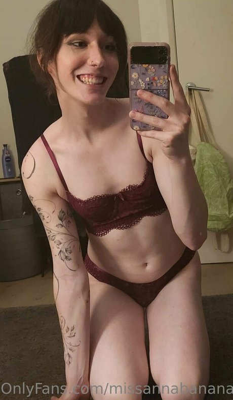 巨乳で曲線美のOnlyFans パーフェクト 画像