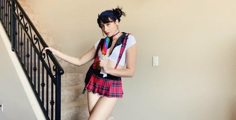 avilovexxx xxxモデル アーカイブ