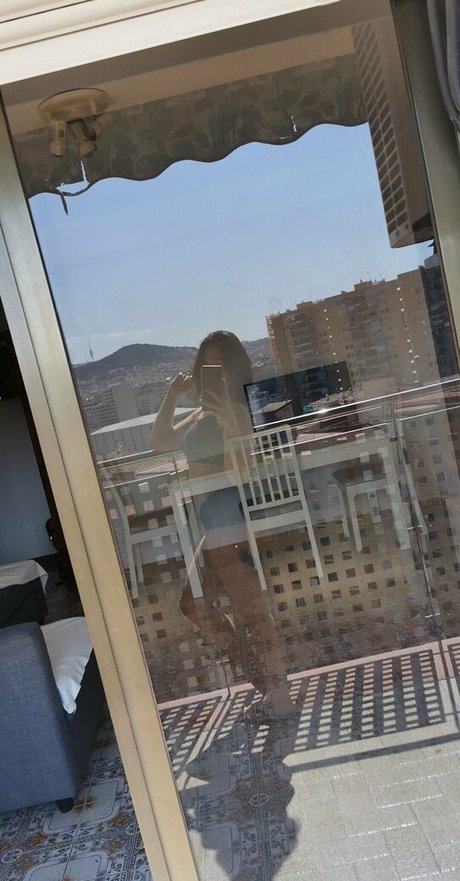 sereniakeer 裸のポルノスター 画像