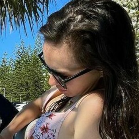 Amy Shark 無料モデル ギャラリー