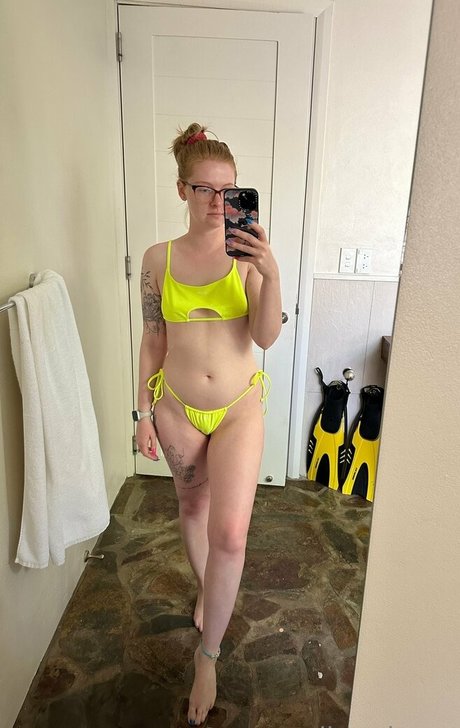 roxyredheadxoxo セクシーモデル 写真