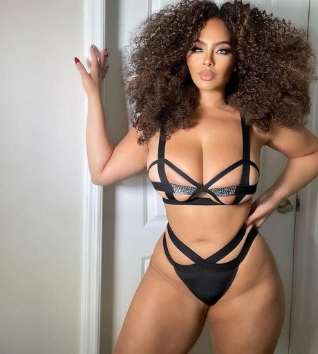 sirensaysseduce アダルトモデル 写真