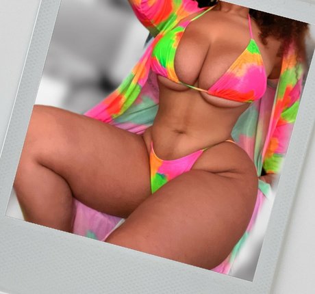 sirensaysseduce ホットモデル 写真