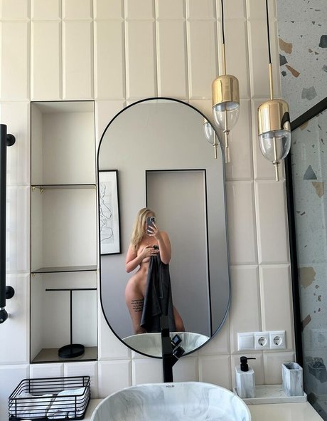 小人ヌードオンリーファンズ 無料 画像