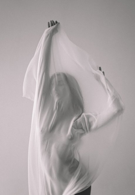 巨大なチンポを持つシーメールオンリーファンズ 無料ヌード 画像