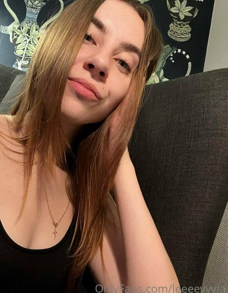 巨乳義母OnlyFans セクシー 写真