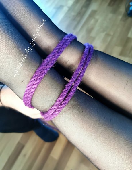nylonfeetladyswitzerland xxxスター 写真