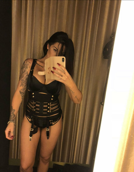 ellamaddison 高品質モデル 画像