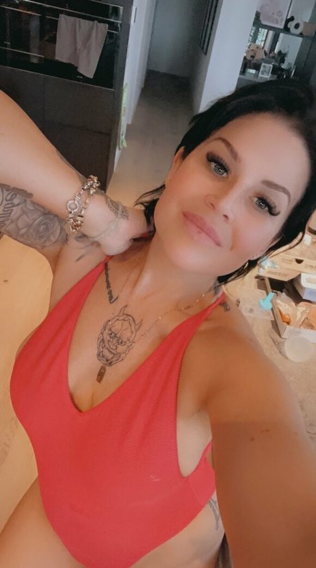 大きな乳首オンリーファンズ パーフェクト 写真