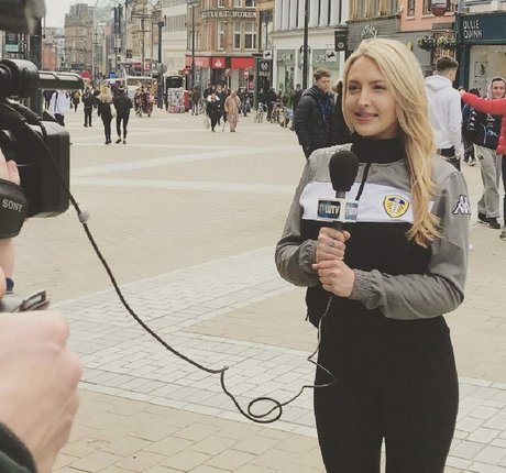 ポニーテールオンリーファンズ 無料ポルノ 写真