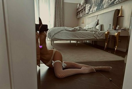 Tisshko ポルノスター 独占 アーカイブ