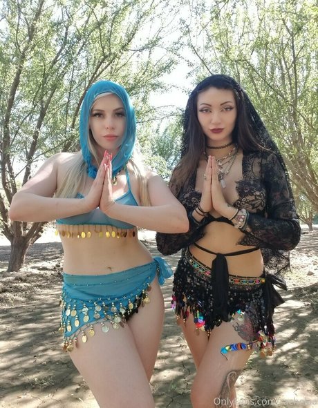 Xoqueenblondie 裸モデル 写真