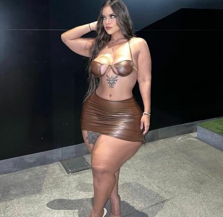 ミニドレス OnlyFans アダルト無料 写真