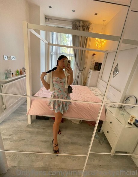 yimingcuriosityofficial セックス女優 写真