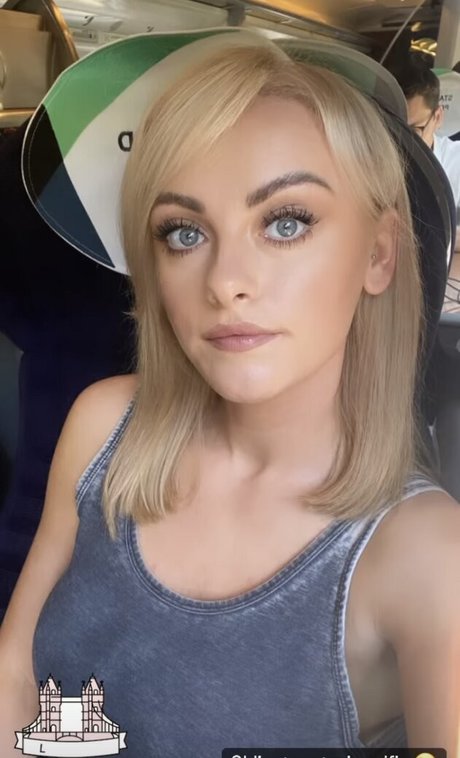 Katie McGlynn セクシー女優 写真
