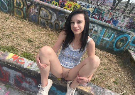 ダーティトークオンリーファンズ アートxxx ギャラリー