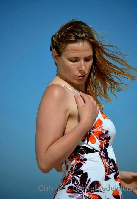 チェコの熟女OnlyFans セクシーヌード ギャラリー