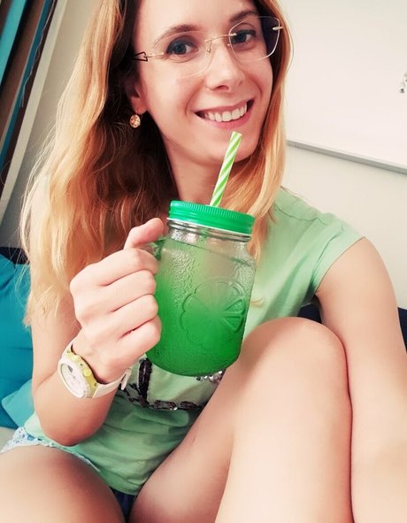 セクシーなドレスOnlyFans HD 画像