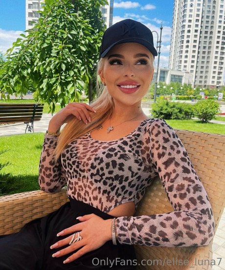 elise luna7 エロティックなポルノスター 写真