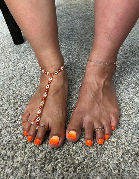 ティーンシーメールオンリーファンズ 無料アダルト 写真