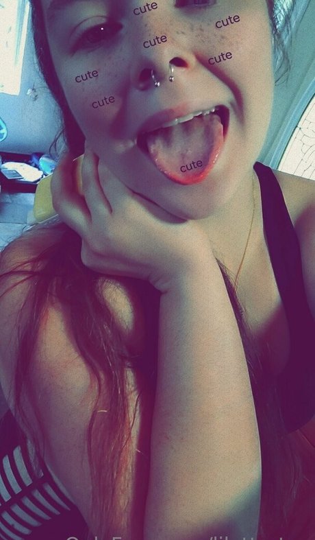 lilotterton ポルノモデル 画像