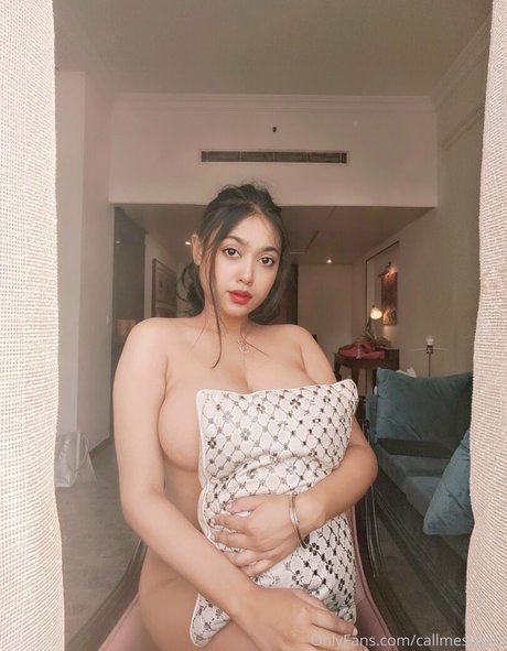 callmesherni 無料のポルノスター 写真