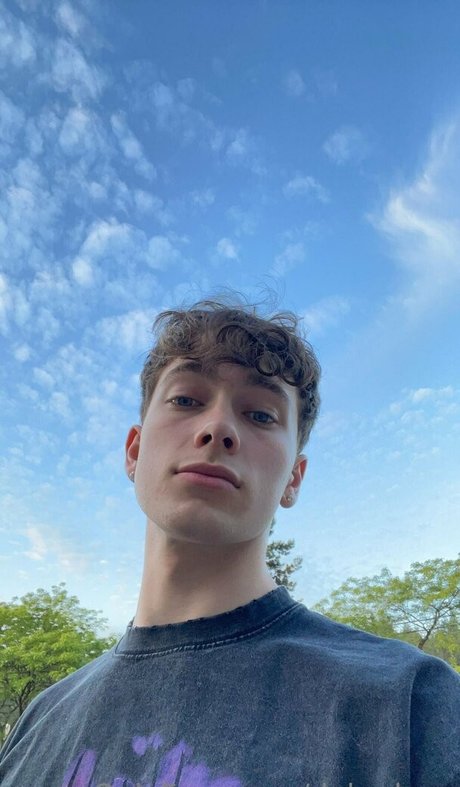 大学生カップルのオンリーファンズ セクシー ギャラリー