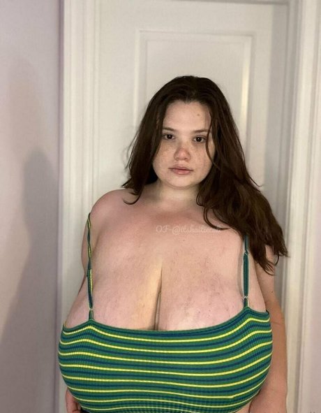 Itskaitiecali ポルノスター 無料 画像