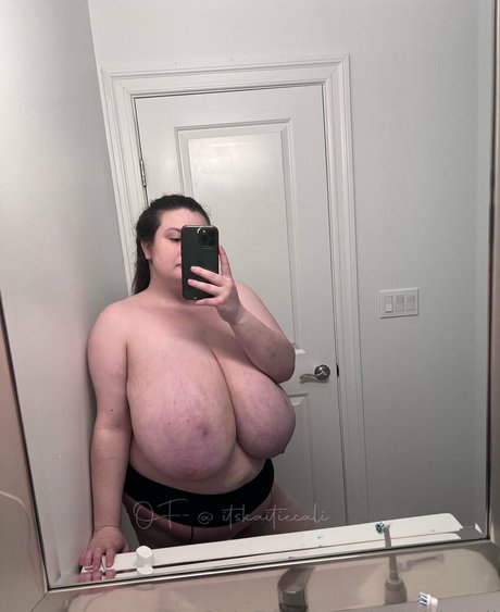 Itskaitiecali 素敵なモデル 写真