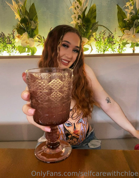 selfcarewithchloe アートスター 写真