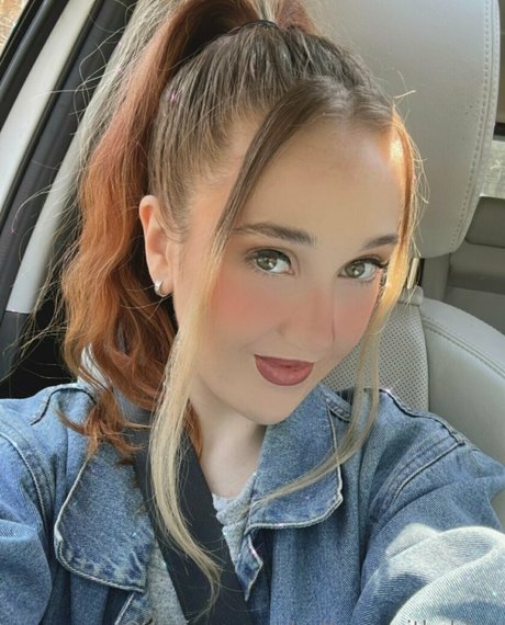 selfcarewithchloe セクシーなスター 写真