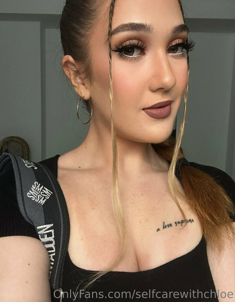 selfcarewithchloe ポルノスター セックス 写真