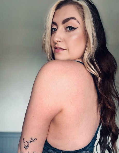 Femmefataleairsoft ポルノスター 可愛い 写真