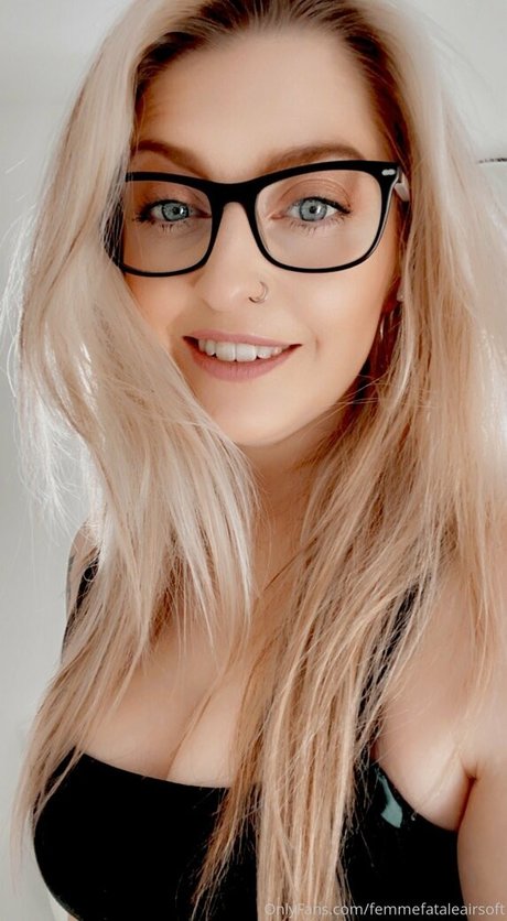 Femmefataleairsoft Bilder