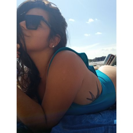 黒猫のOnlyFans ベスト 画像