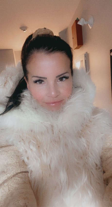 日本の女子高生OnlyFans ホットヌード 写真