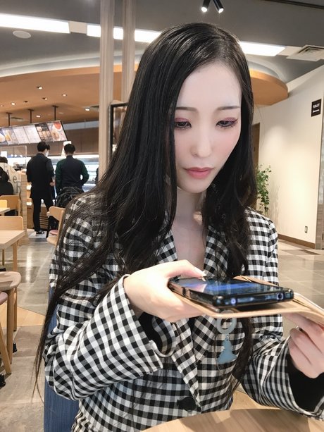 肉厚マンコオンリーファンズ ポルノ 写真