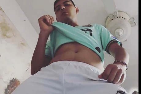 Michael gutierrez かわいいモデル 写真