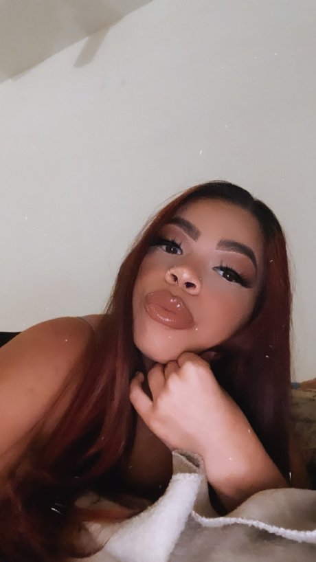 Bianka Hennessy トップモデル 写真