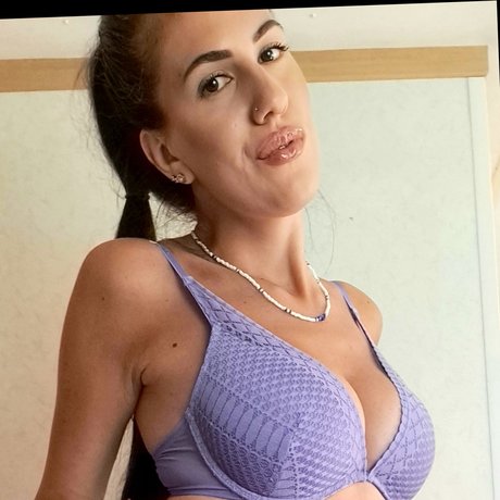 Milly Lilly アダルトモデル アーカイブ