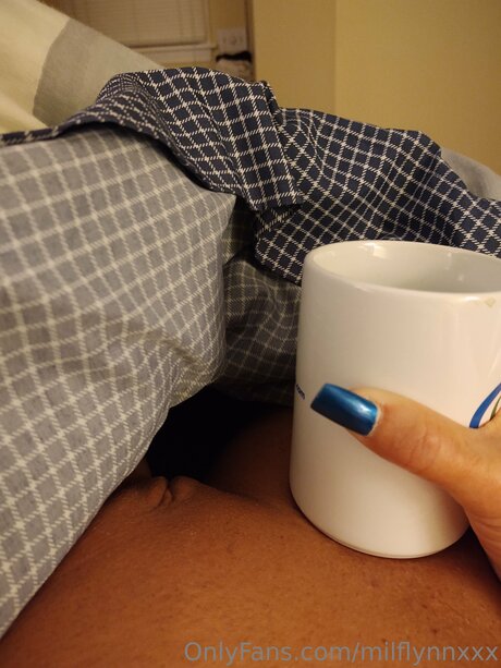 MilfLynnXXX 美しいモデル 写真