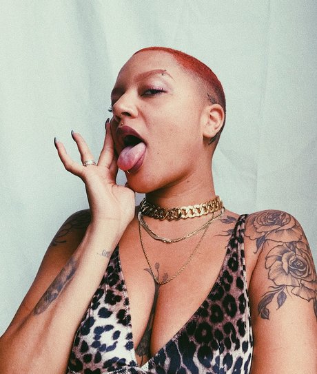 MilaVanillaa 高品質女優 写真