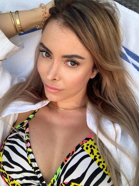 Dollci 完璧な女優 写真