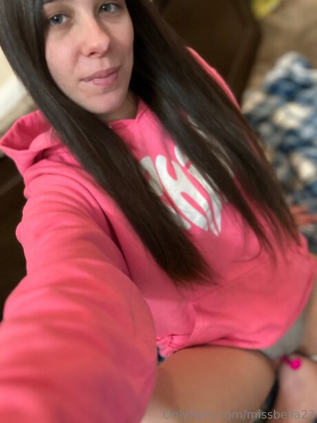 MissBella 裸のモデル 画像