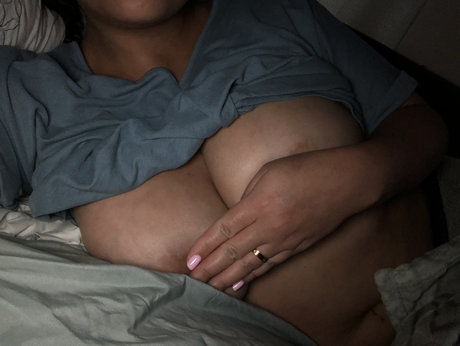 Miss Ava Love セクシーモデル 写真