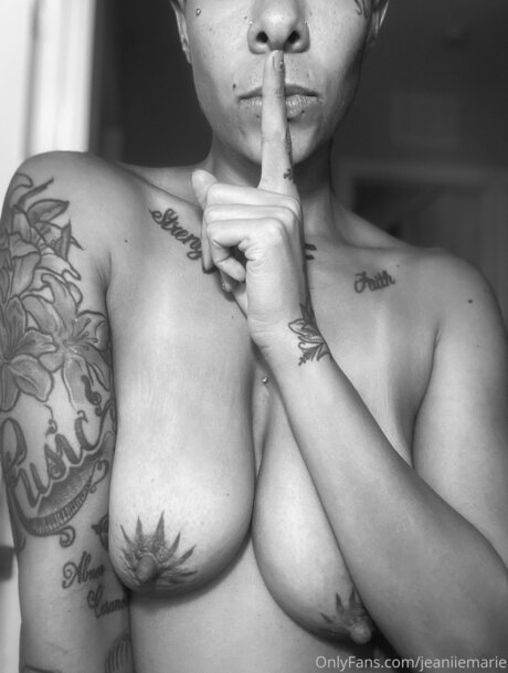Jeanie Marie ポルノスター 独占 アーカイブ