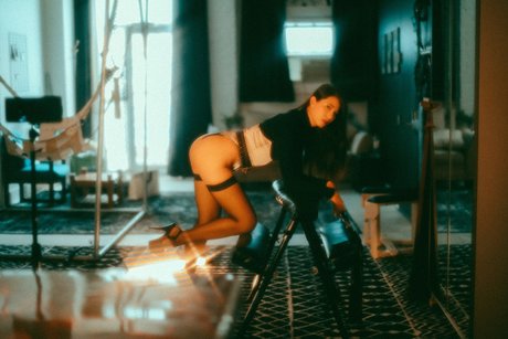 Lily Kasai ポルノスター 裸 写真